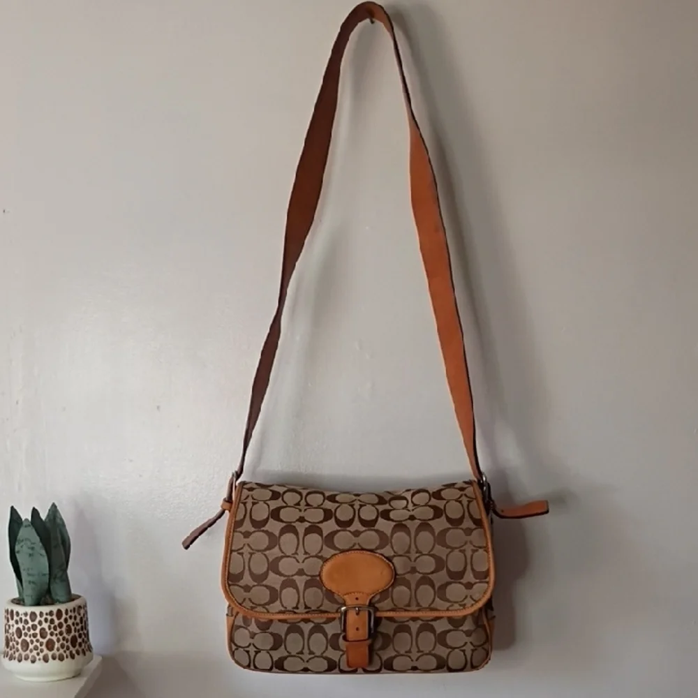 Vintage Coach Signature Frankie Crossbody Bag #6081